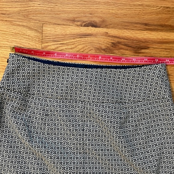 The Limited Skirt Size 4 Navy & white print Great Condition - Picture 3 of 6